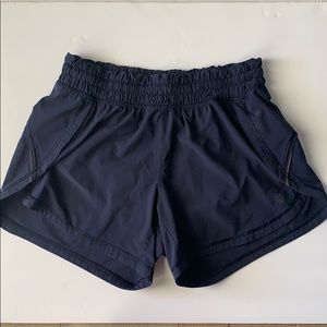 Athleta 4’ Racer Run Shorts